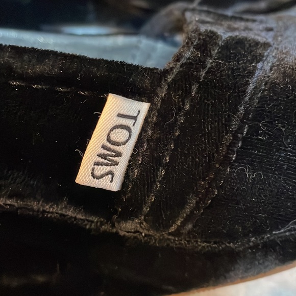 Toms black velvet wedge shoes (sz 8) - Picture 7 of 11